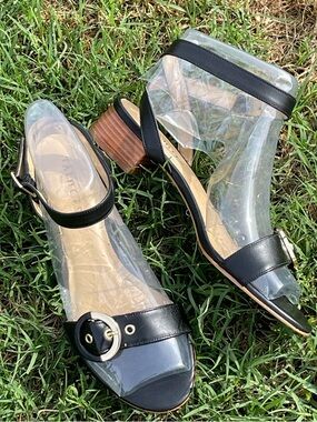 Black Leather Block Heel Sandals with Buckle